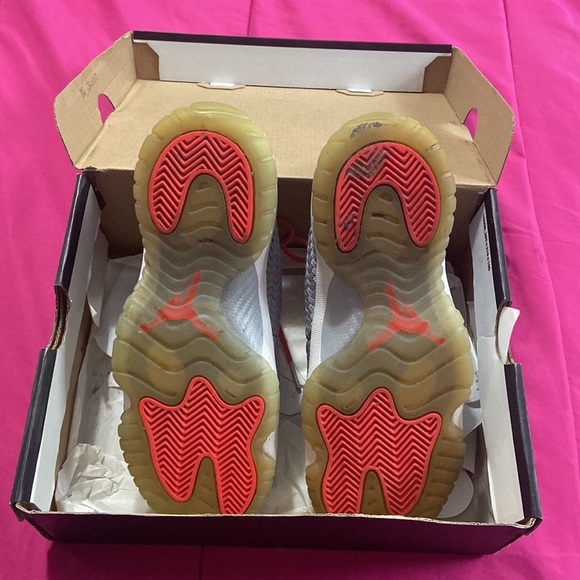 Air Jordan Future Lows BG - Picture 4 of 6